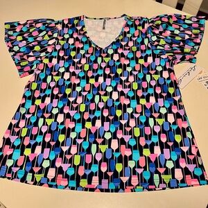 Lulu-B Colorful Wine Glass Print UPF 50+ Cooling Top Size L NWT new with tags